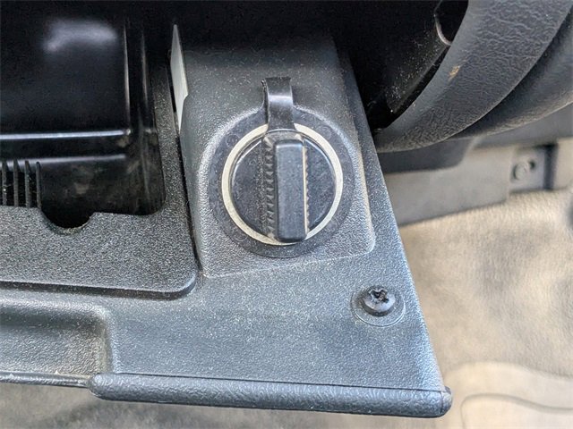 Used 2003 Chevrolet S10 Pickup 2WD Regular Cab image 23