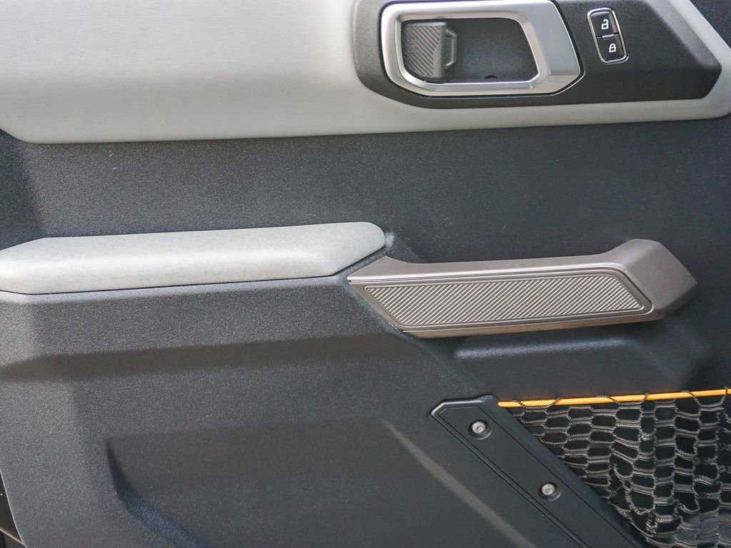 Used 2023 Ford Bronco Badlands image 19