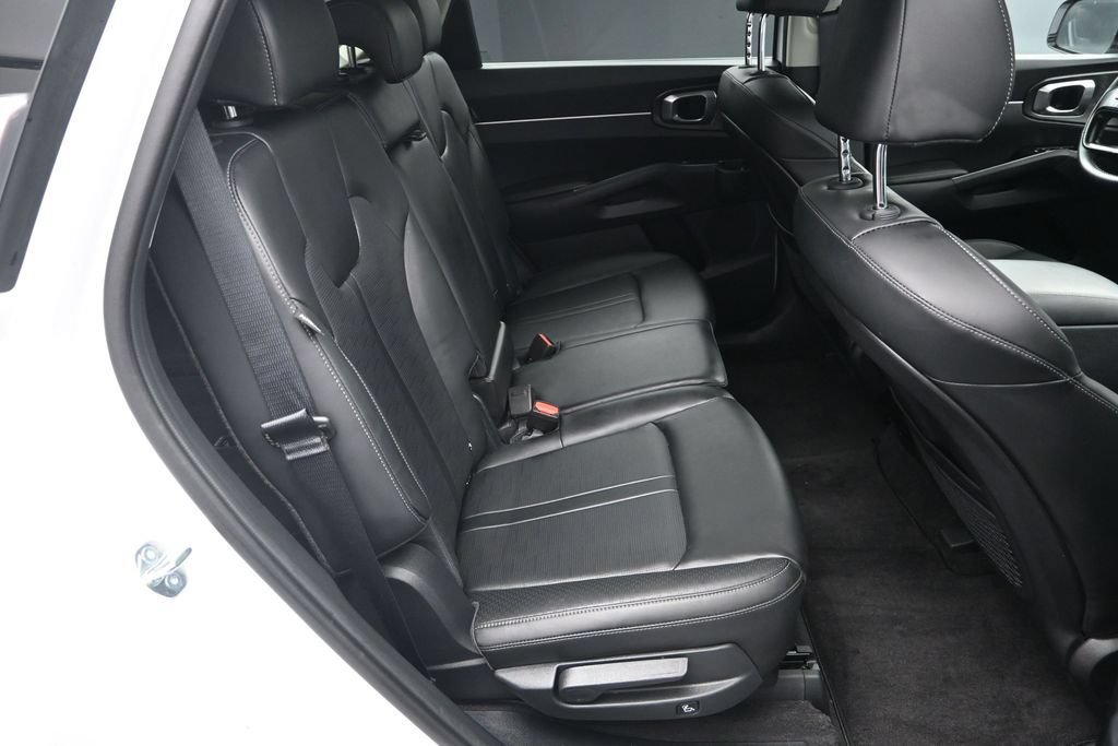 Certified 2026 Kia Sorento EX AWD/4WD image 36
