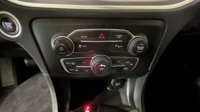 Used 2022 Dodge Charger SXT RWD image 28