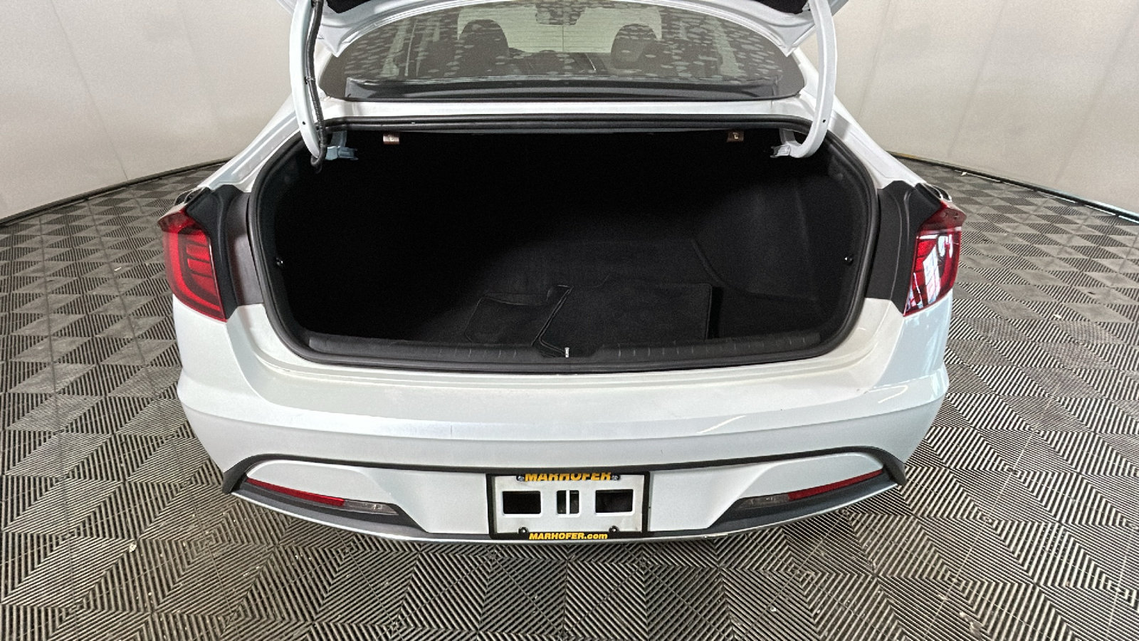 Used 2020 Hyundai Sonata SE w/ Cargo Package FWD image 32