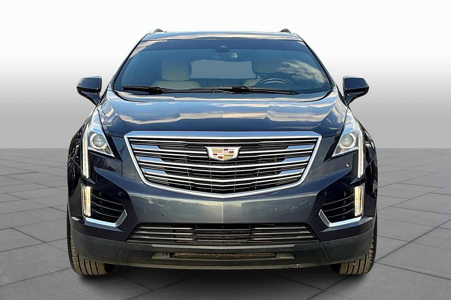 Used 2018 Cadillac XT5 Luxury w/ Driver Awareness Package image 5