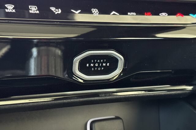 New 2026 Jeep Grand Cherokee Limited AWD/4WD image 20