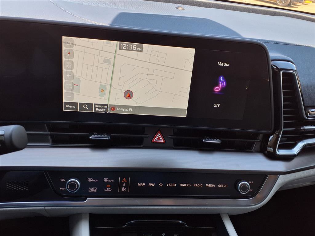 Used 2025 Kia Sportage EX image 21