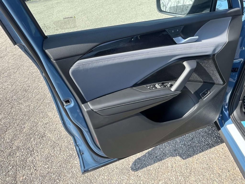 New 2026 Volkswagen Tiguan SE R-Line AWD/4WD image 12