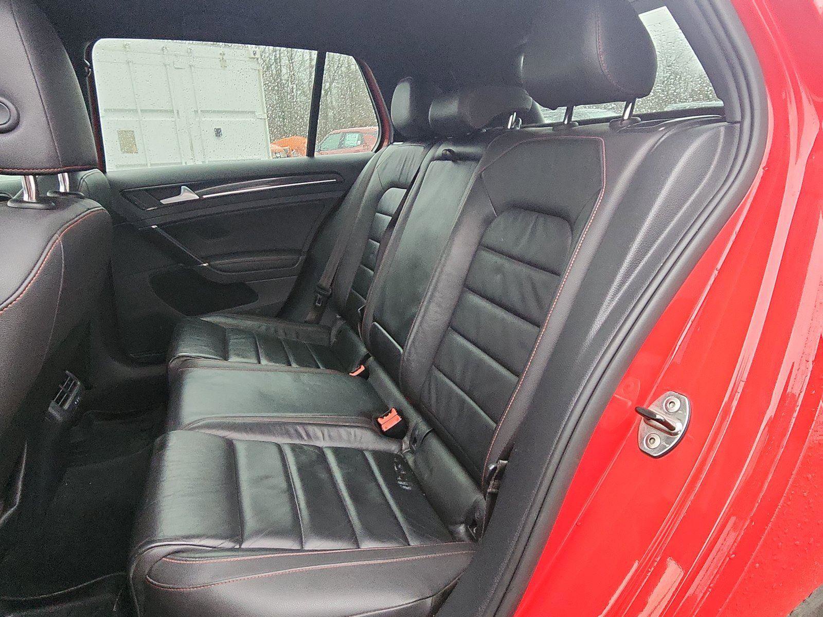 Used 2015 Volkswagen GTI SE w/ Lighting Package (SEL) image 19