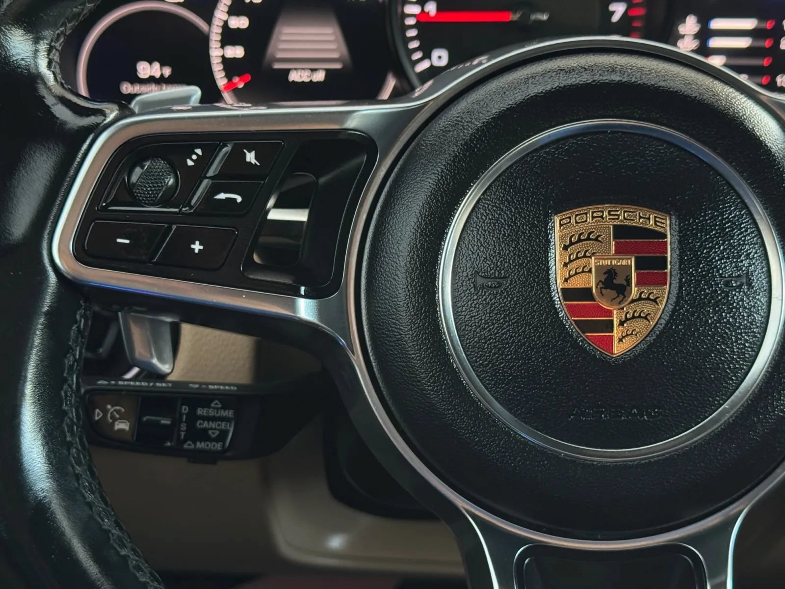 Used 2019 Porsche Cayenne AWD/4WD image 28