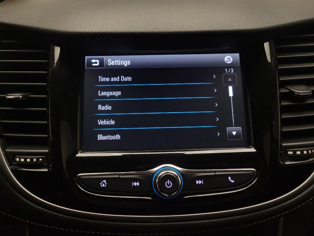 Used 2017 Chevrolet Trax LT w/ LT Convenience Package image 26