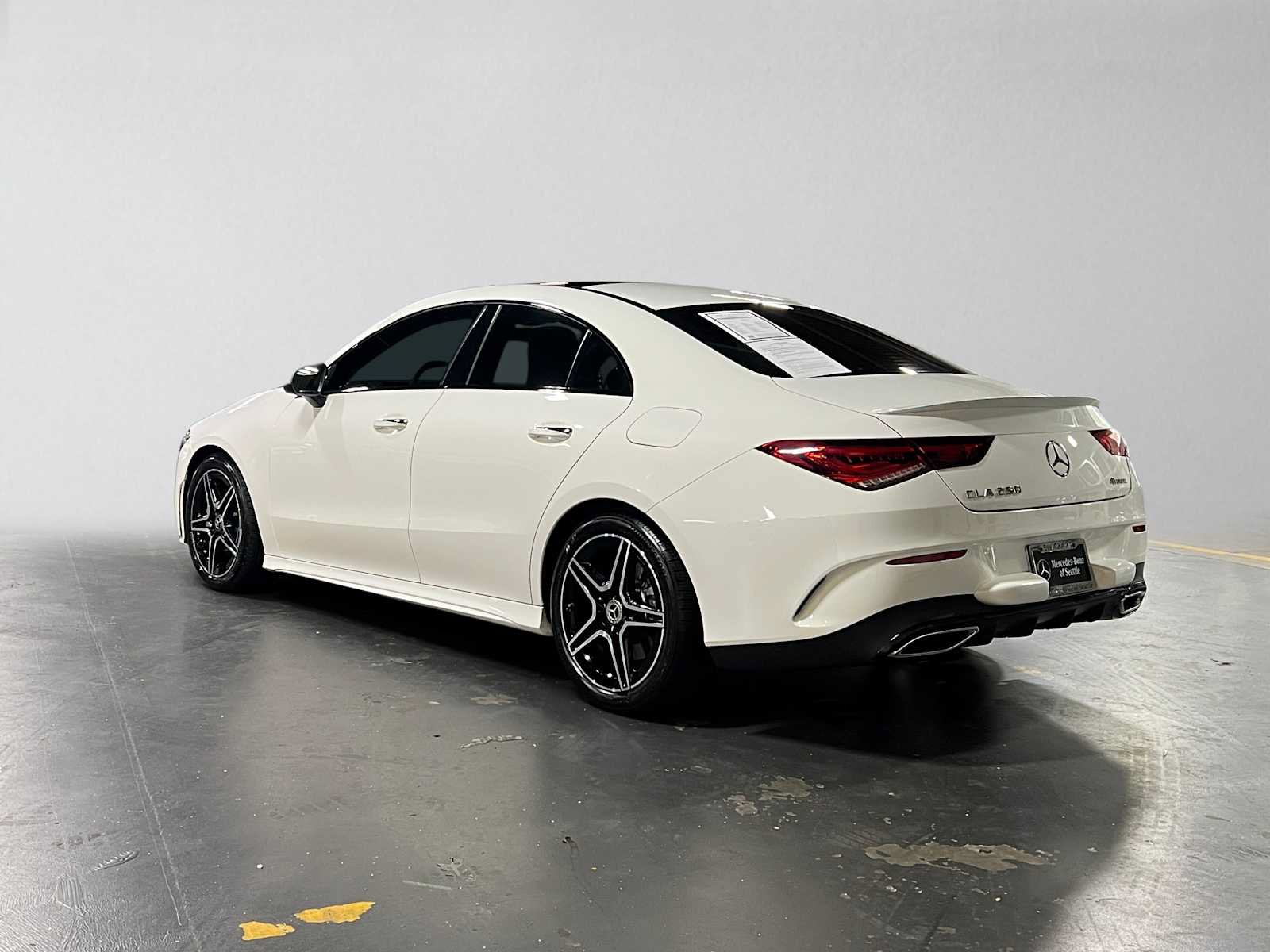 Used 2023 Mercedes-Benz CLA 250 4MATIC image 5