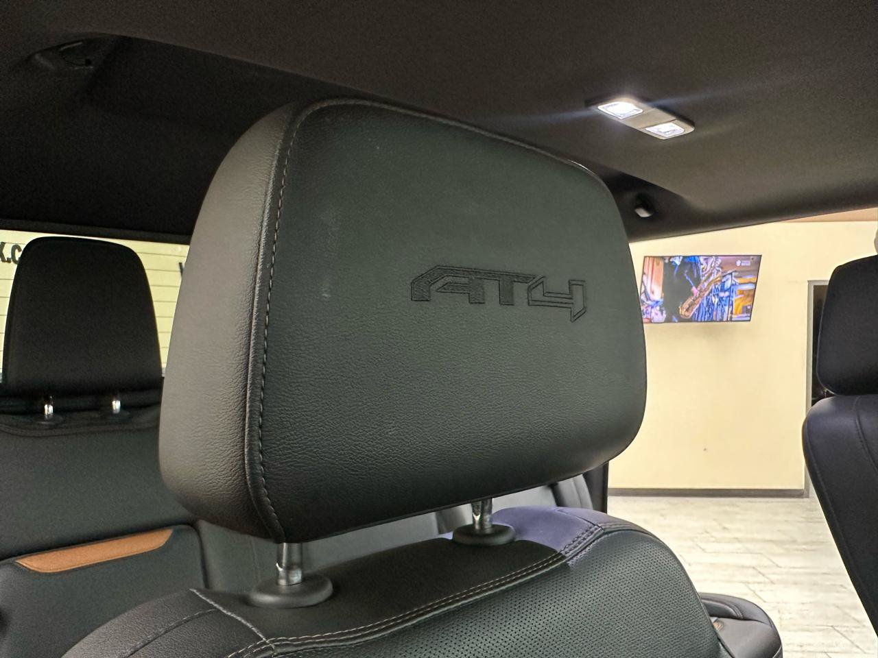 Used 2019 GMC Sierra 1500 AT4 w/ AT4 Premium Package AWD/4WD image 46
