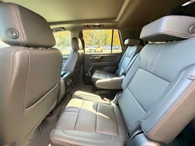 Used 2025 Chevrolet Tahoe RST w/ Comfort Package image 16