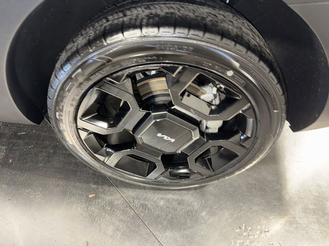 Certified 2024 Kia Sorento X-Line EX image 12