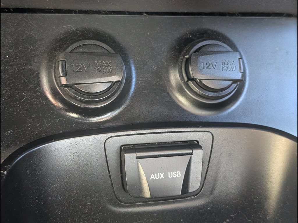 Used 2013 Hyundai Santa Fe Sport AWD/4WD image 19
