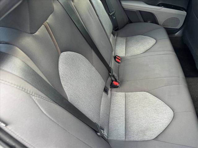 Used 2019 Toyota Camry LE FWD image 18