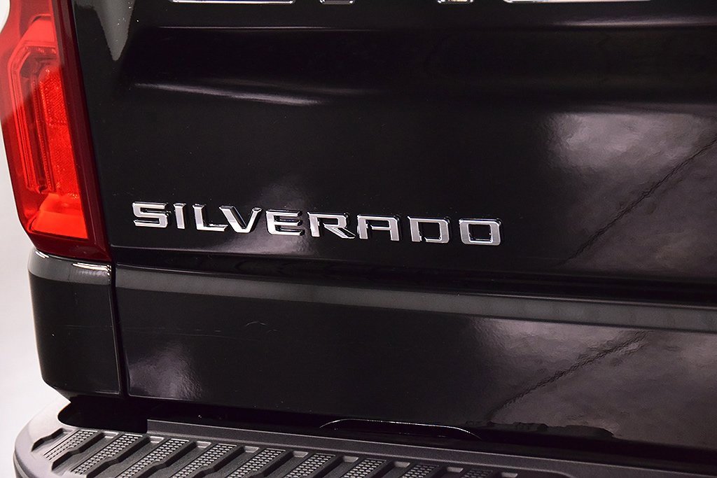 Used 2024 Chevrolet Silverado 1500 High Country w/ Z71 Off-Road Package image 13