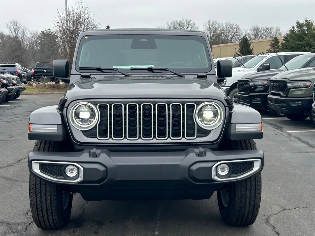 New 2026 Jeep Wrangler Unlimited Sahara AWD/4WD image 2