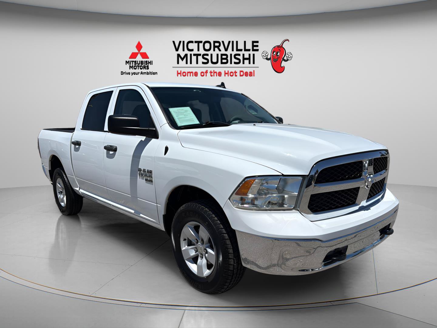 Used 2022 RAM 1500 Classic SLT w/ Electronics Group AWD/4WD image 1