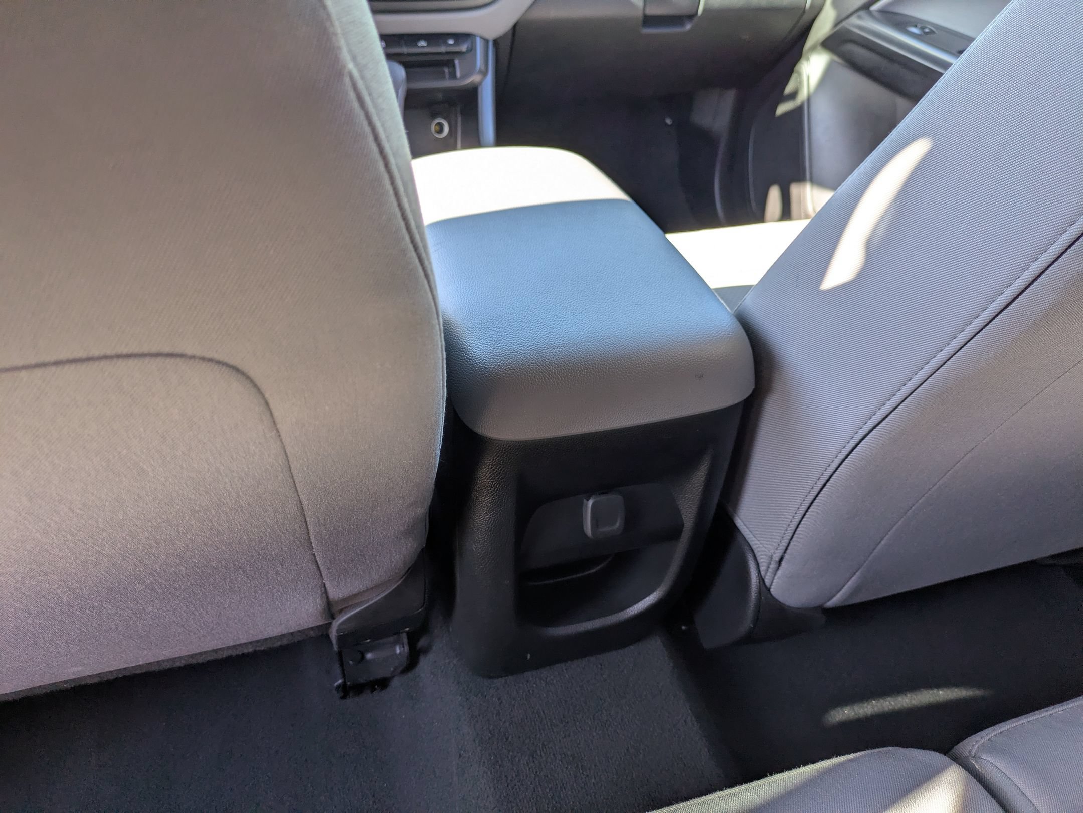 Used 2021 Chevrolet Colorado W/T w/ WT Convenience Package RWD image 29