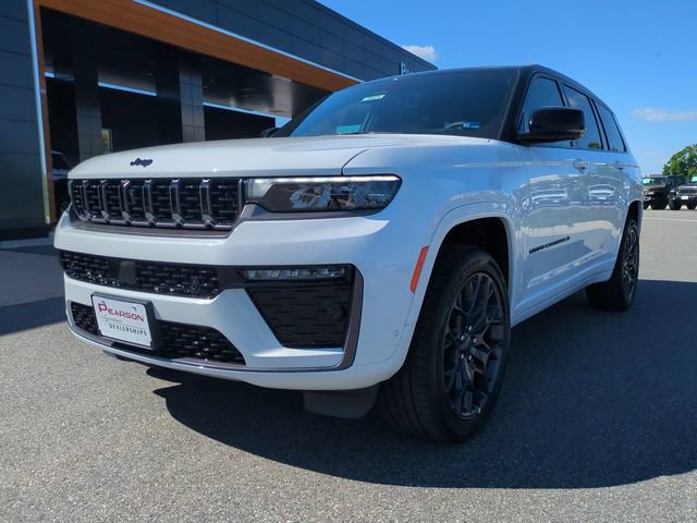 New 2026 Jeep Grand Cherokee L Summit AWD/4WD image 8