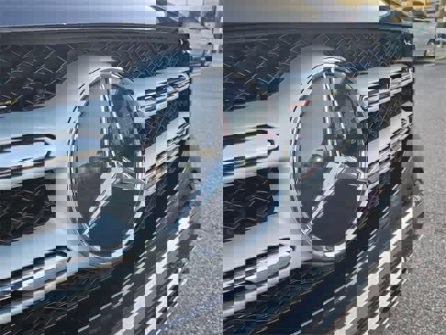 Used 2021 Mercedes-Benz GLC 300 image 10