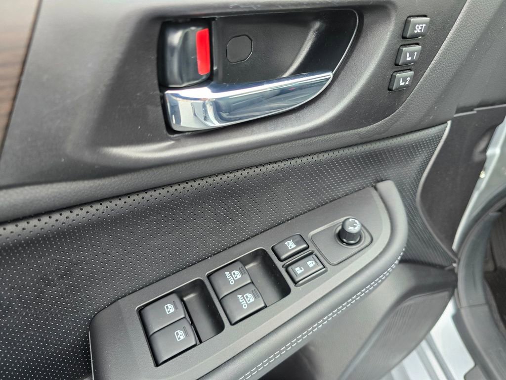 Used 2016 Subaru Legacy 2.5i Limited image 23