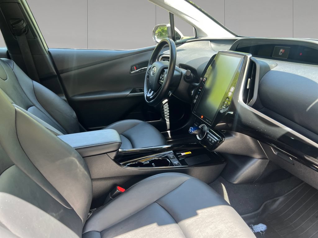 Used 2020 Toyota Prius Prime Limited FWD image 17