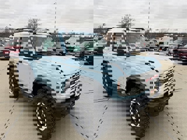 Used 2024 Ford Bronco Heritage Edition image 1