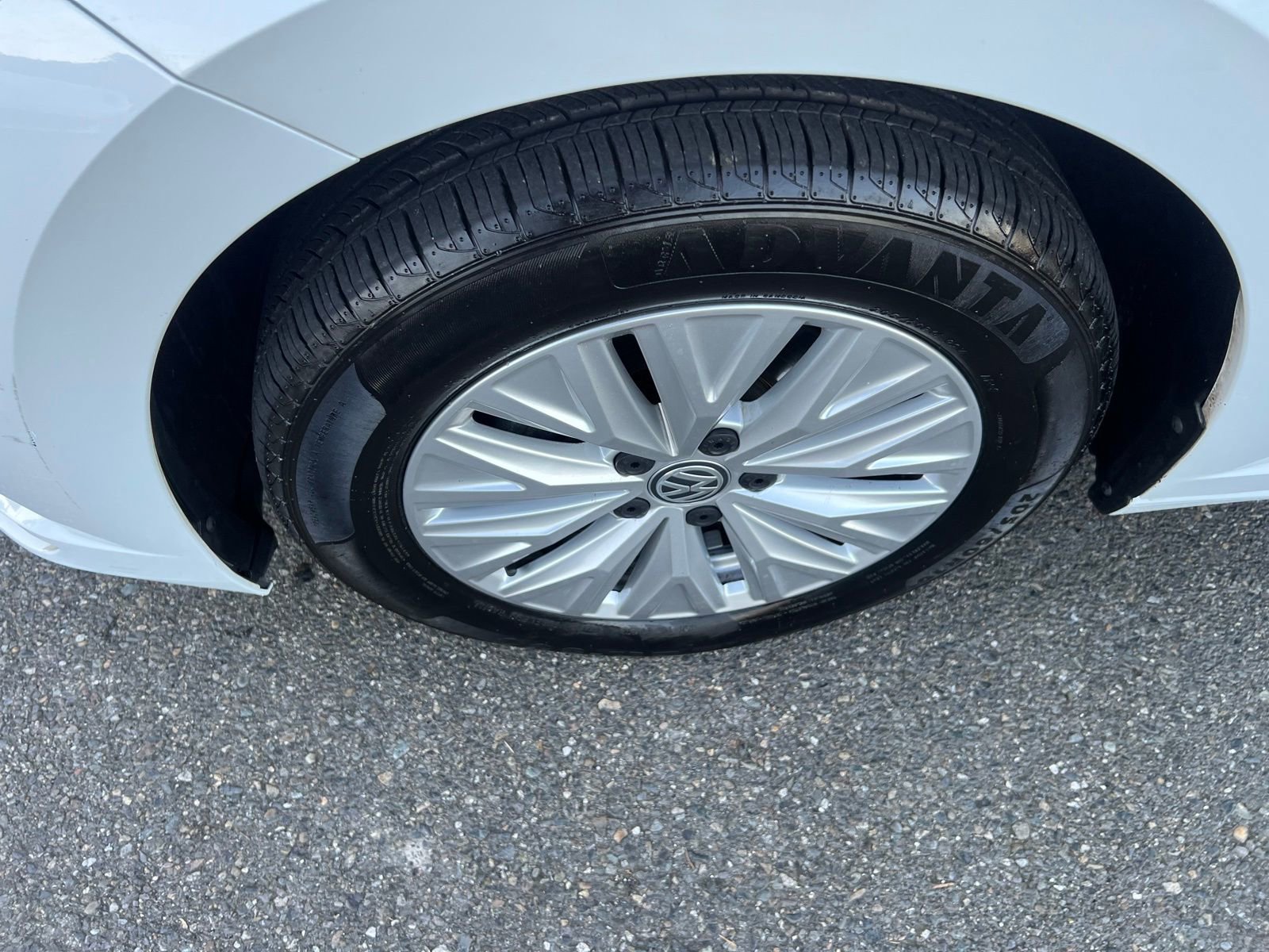 Used 2019 Volkswagen Jetta S w/ Driver Assistance Package image 9