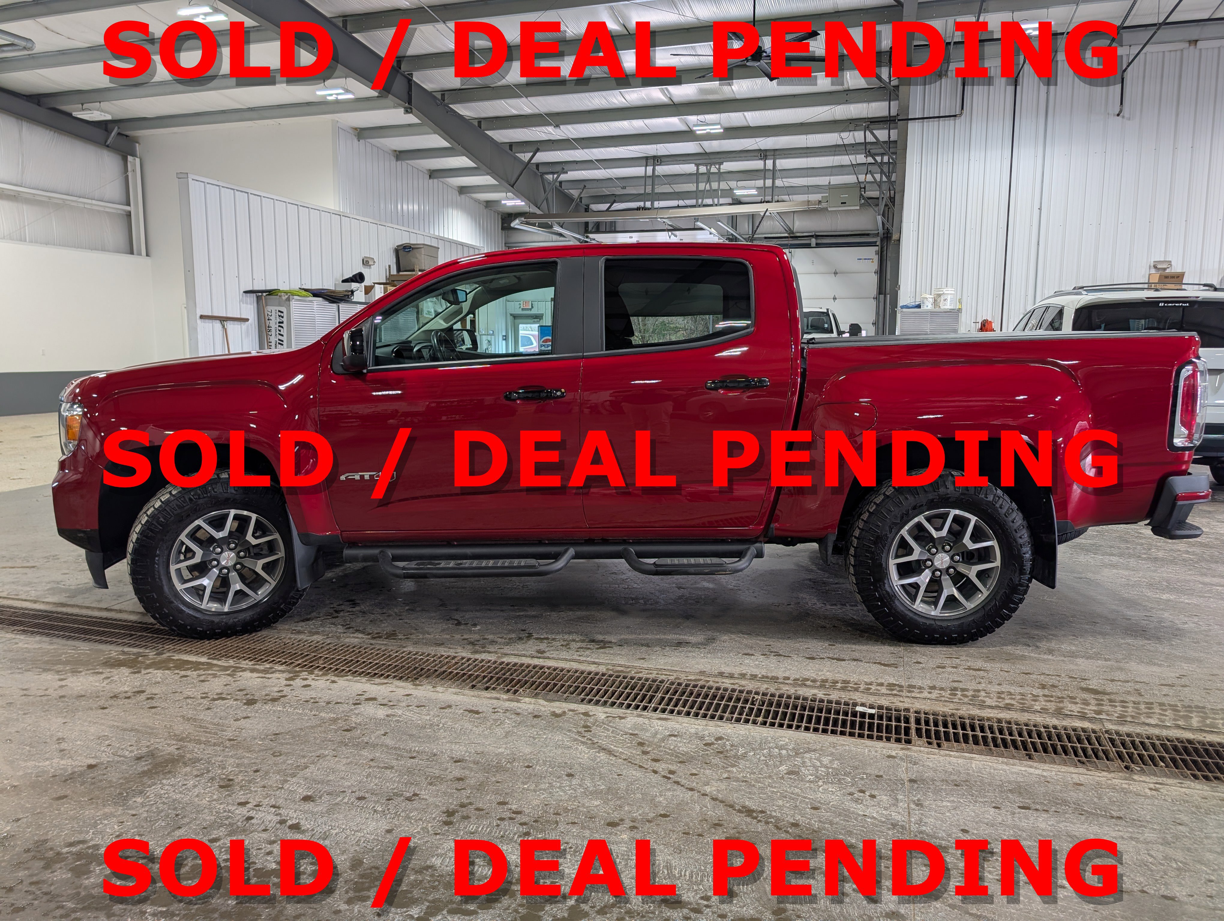Used 2021 GMC Canyon AT4 w/ Driver Alert Package image 5