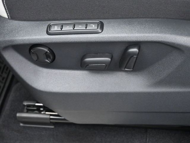 New 2025 Volkswagen Atlas Cross Sport SEL Premium R-Line image 18