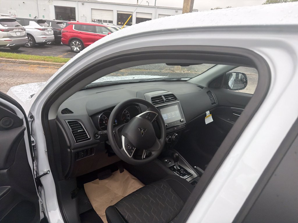 New 2027 Mitsubishi Outlander Sport ES AWD/4WD image 15