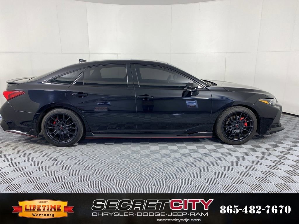 Used 2021 Toyota Avalon TRD image 8