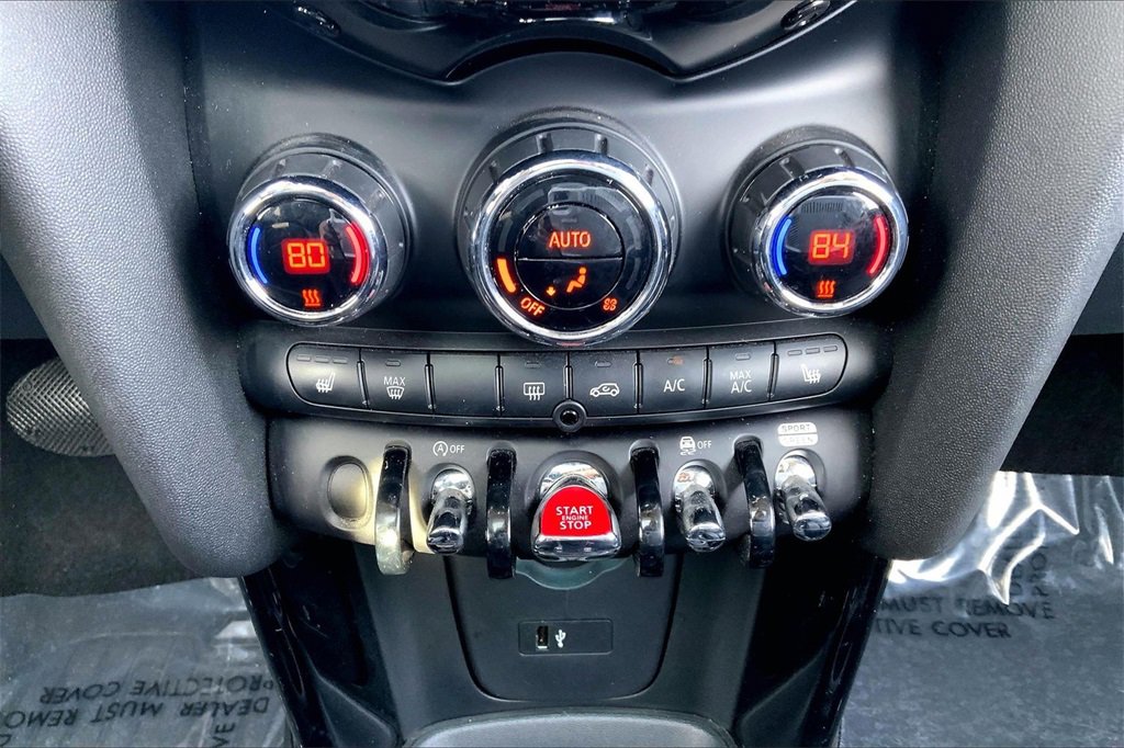 Used 2020 MINI Cooper S w/ Premium Package image 16