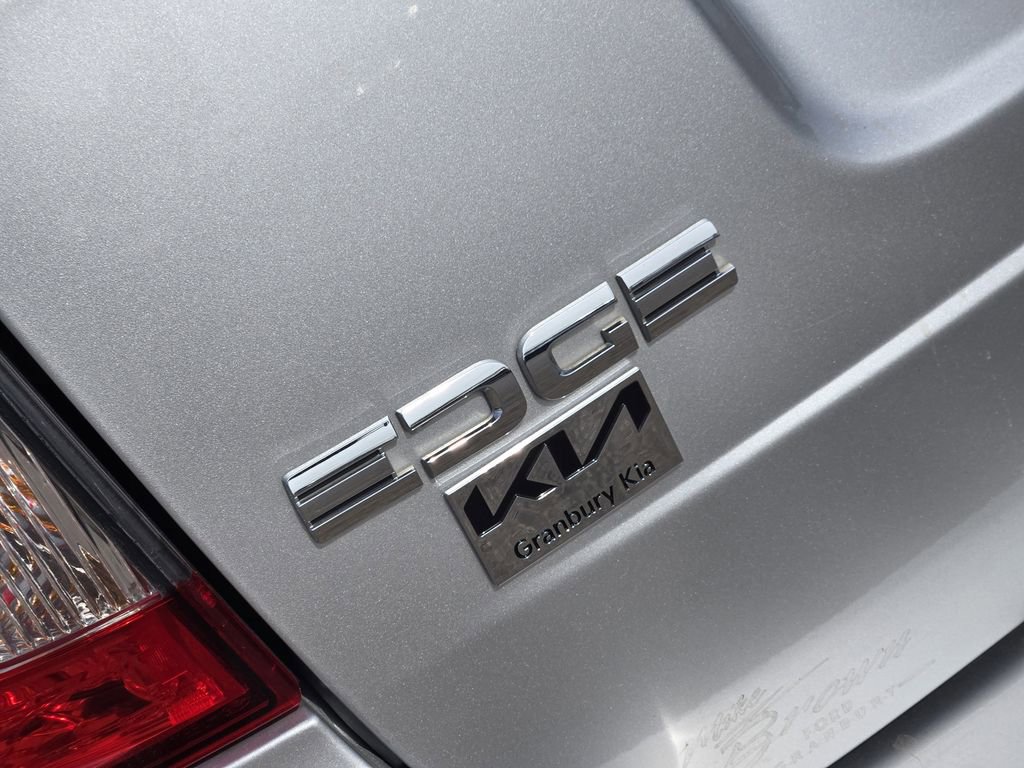 Used 2012 Ford Edge Limited FWD image 9