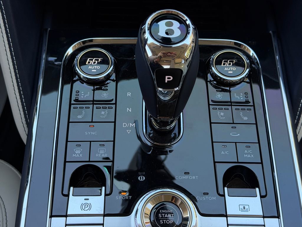 Certified 2024 Bentley Flying Spur W12 AWD/4WD image 27
