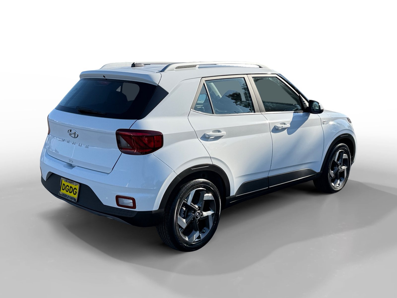 Used 2026 Hyundai Venue SEL FWD image 5