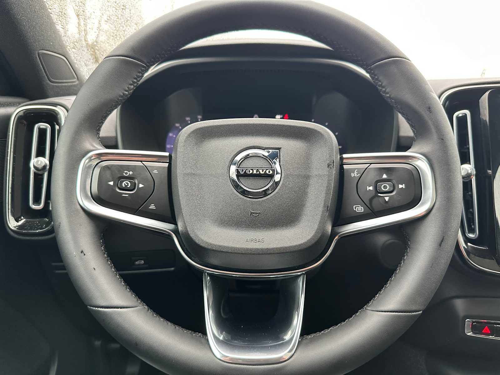 Used 2023 Volvo C40 P8 Recharge Plus w/ Climate Package image 24