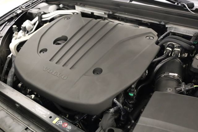 Used 2024 Volvo S60 B5 Plus image 11