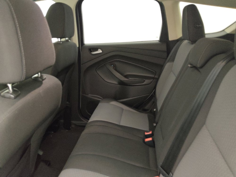 Used 2017 Ford Escape SE image 18