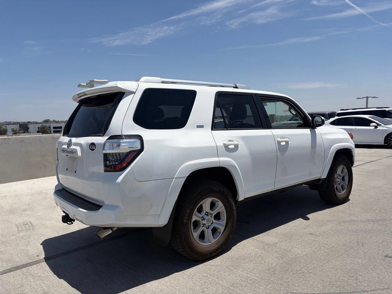 Used 2018 Toyota 4Runner SR5 AWD/4WD image 2