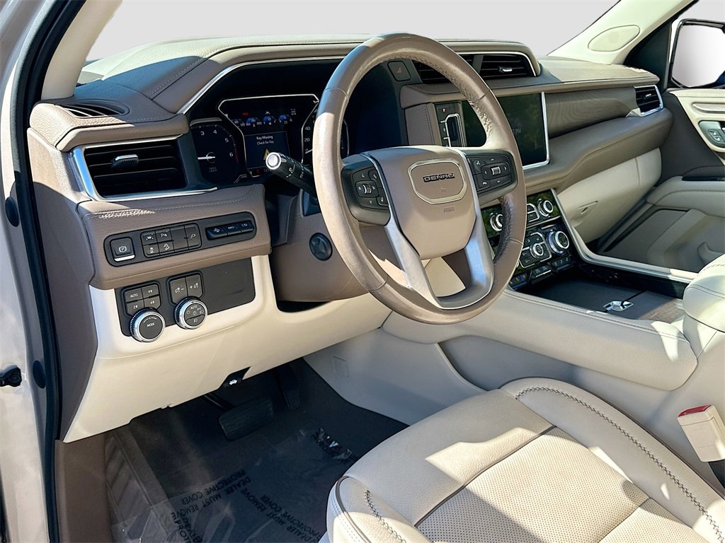 Used 2021 GMC Yukon Denali image 9