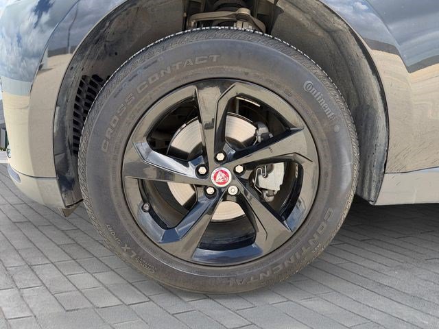 Used 2020 Jaguar F-PACE Premium AWD/4WD image 9