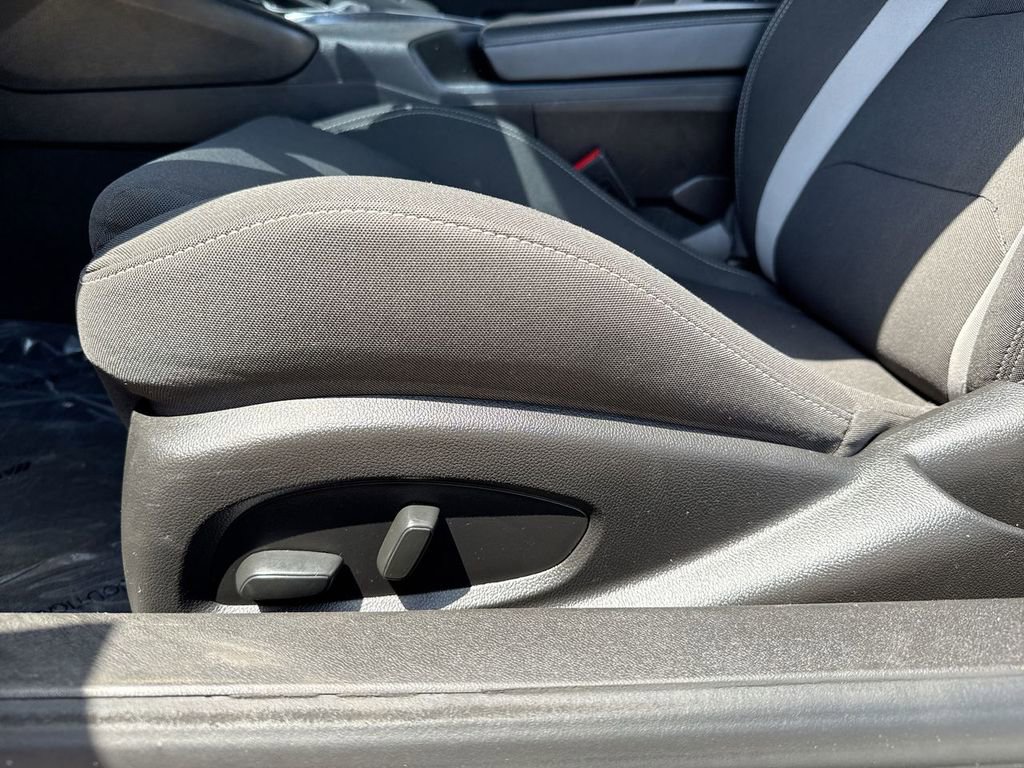 Used 2022 Chevrolet Camaro LT RWD image 12