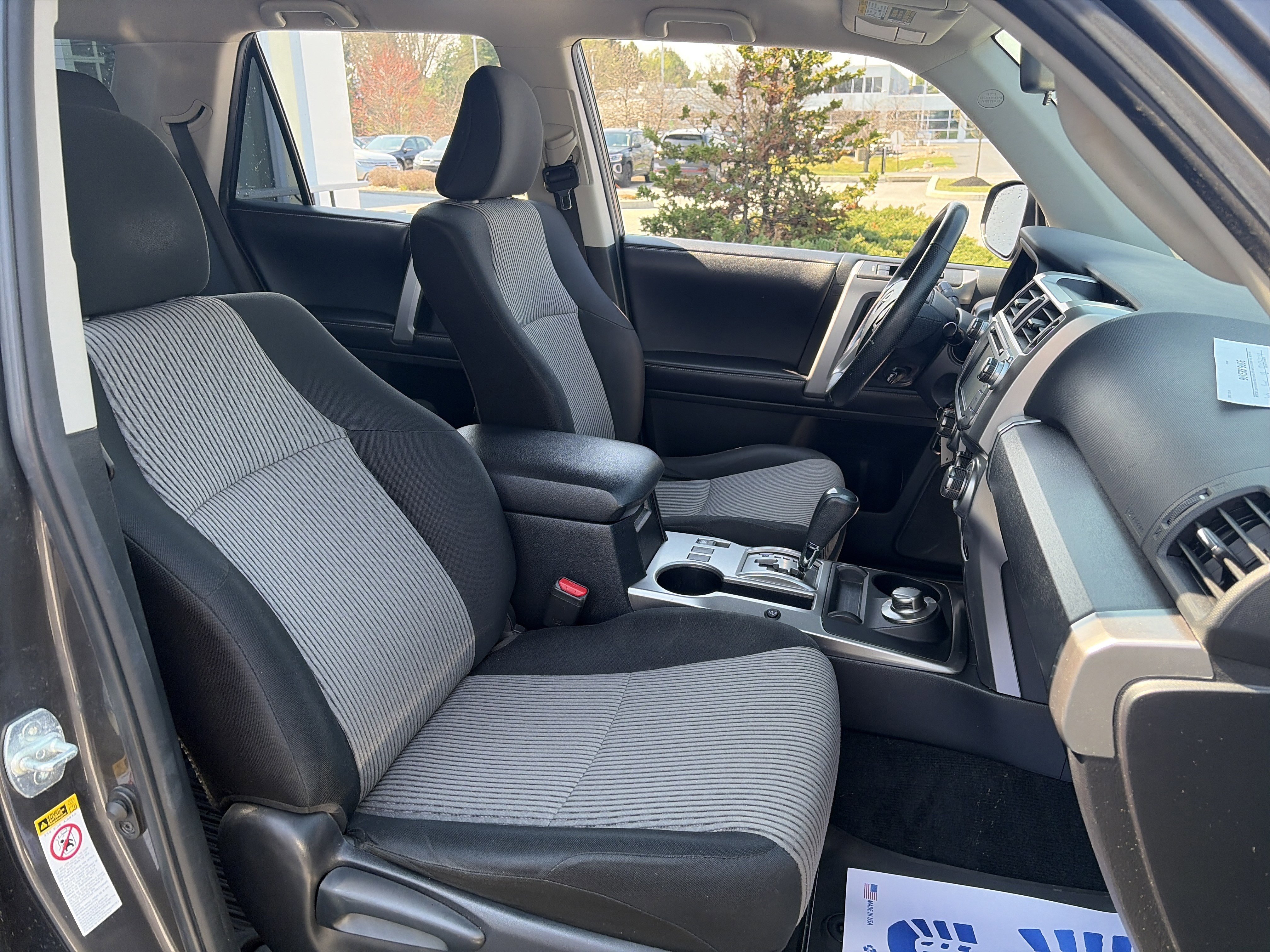 Used 2018 Toyota 4Runner SR5 image 33