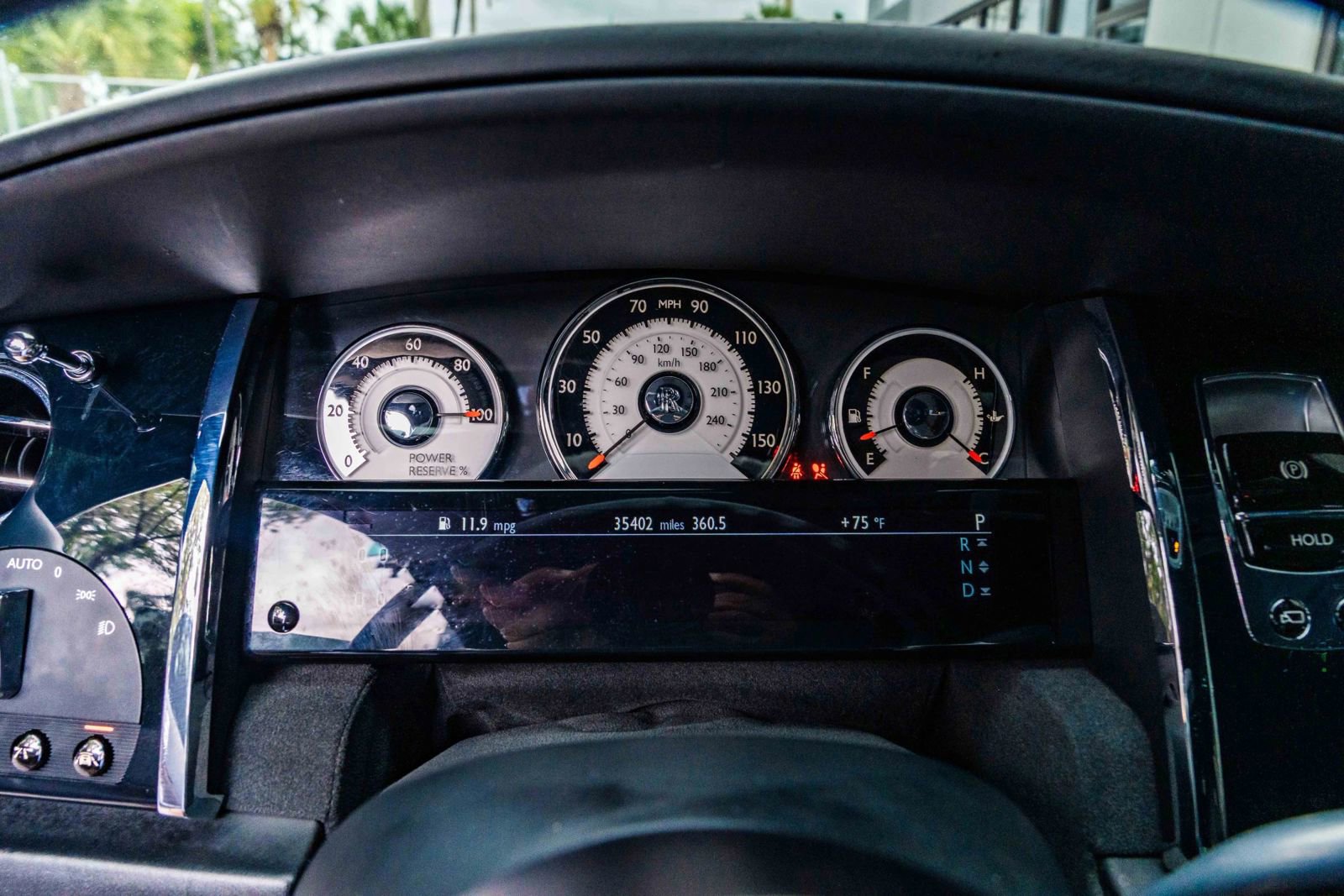 Used 2015 Rolls-Royce Wraith image 42