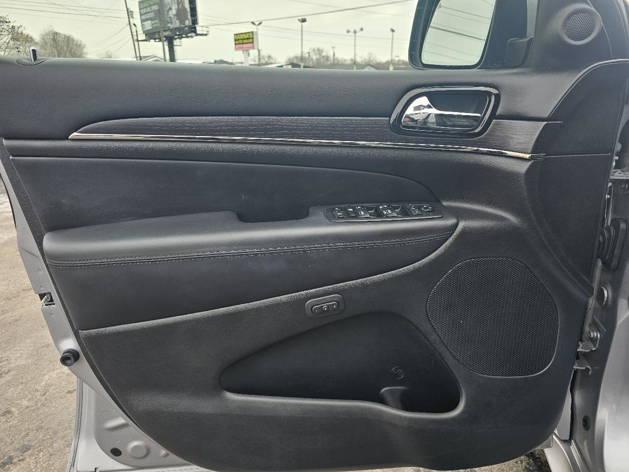 Used 2019 Jeep Grand Cherokee High Altitude image 17