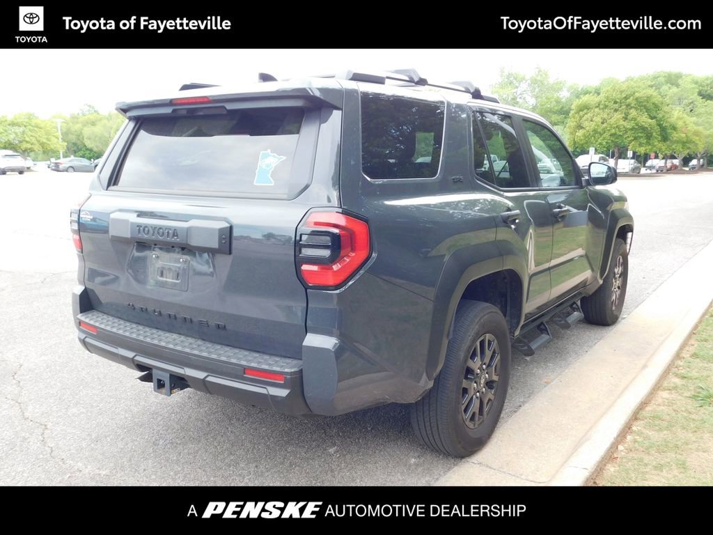 Used 2025 Toyota 4Runner SR5 AWD/4WD image 4