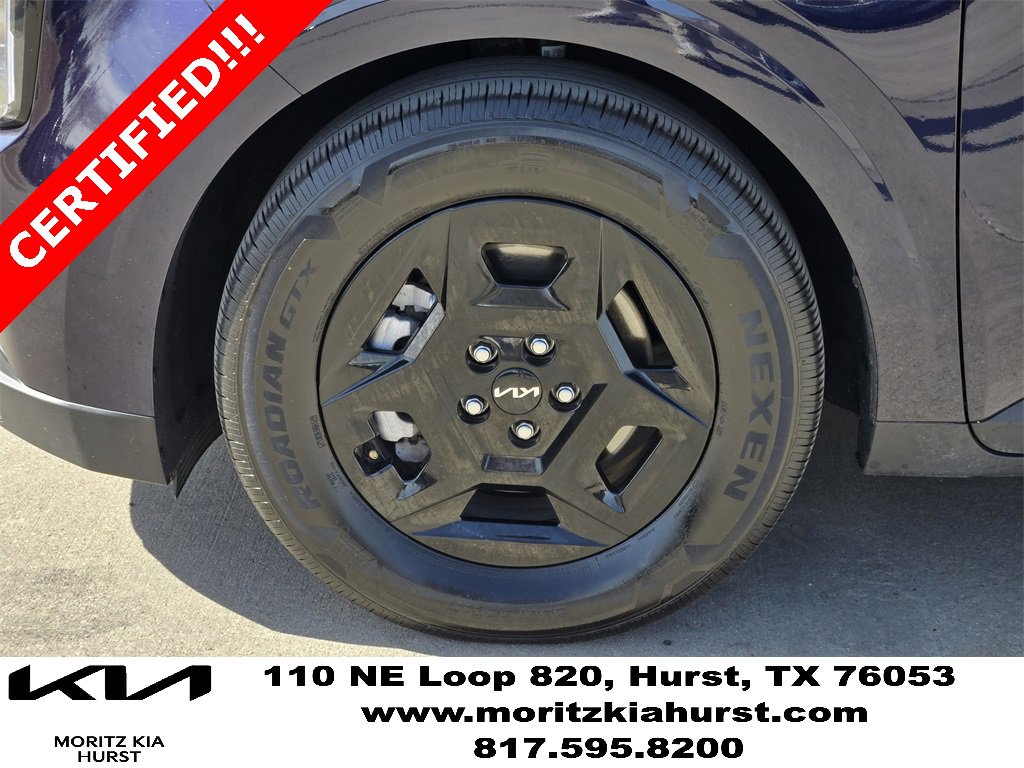 Certified 2025 Kia Carnival image 17