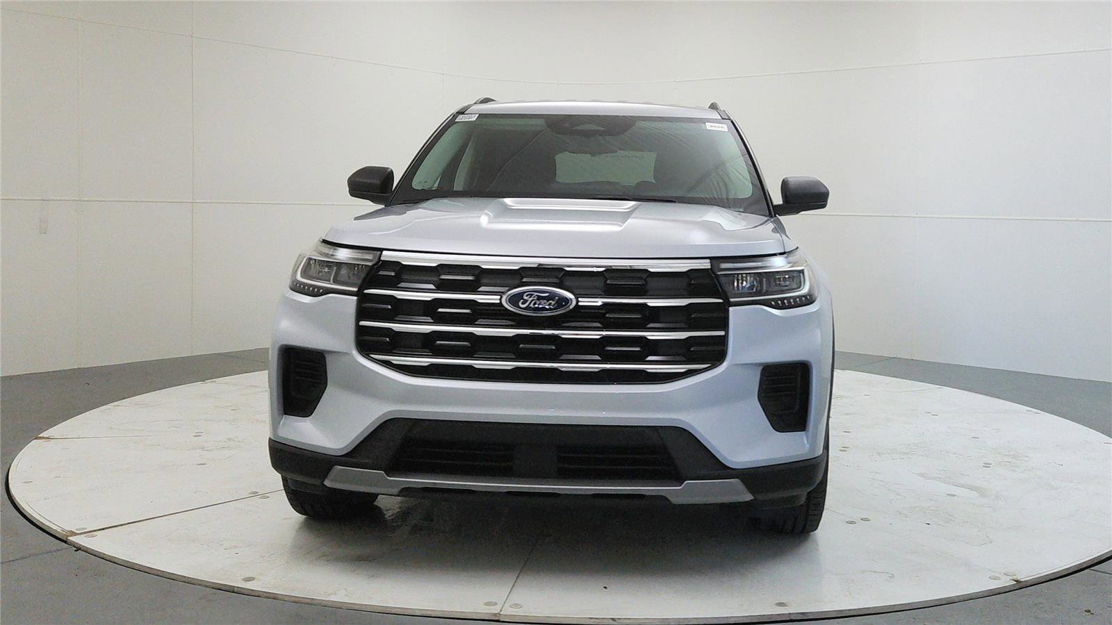 New 2026 Ford Explorer Active image 2