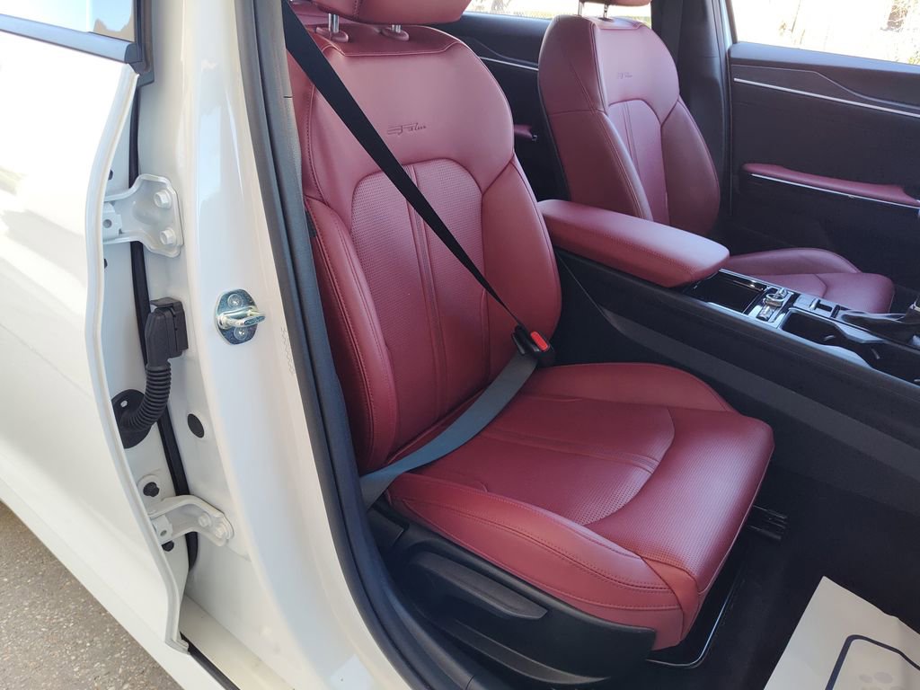 Used 2025 Kia K5 GT-Line w/ GT-Line Premium Package image 31